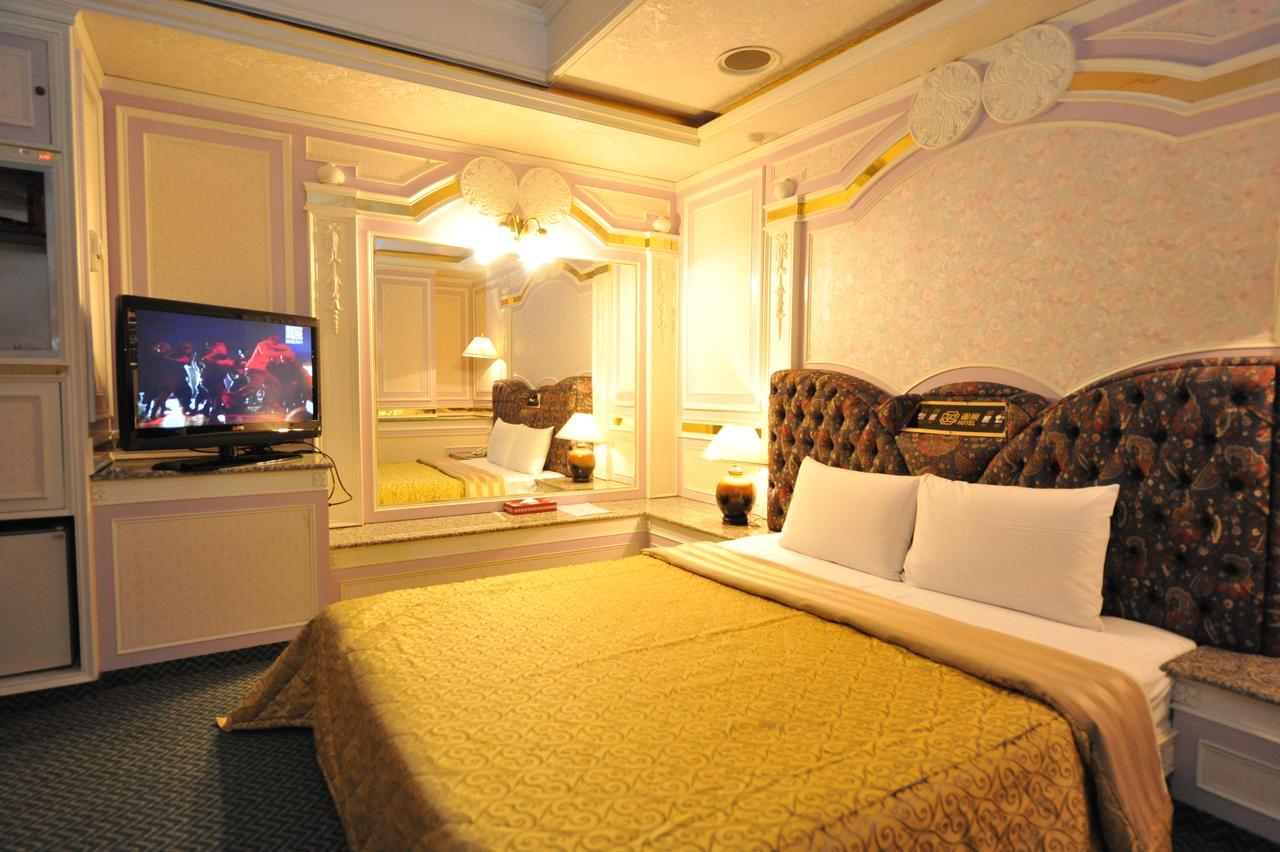 Cyue Chao Hotel เถาหยวน ภายนอก รูปภาพ